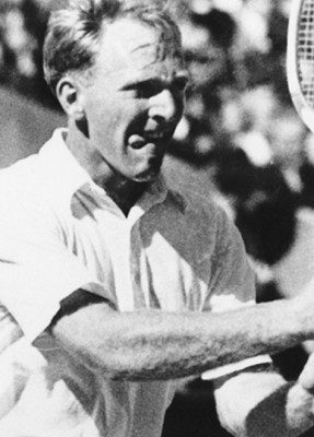 Profil Pemain Tenis John Bromwich: Legenda Australia